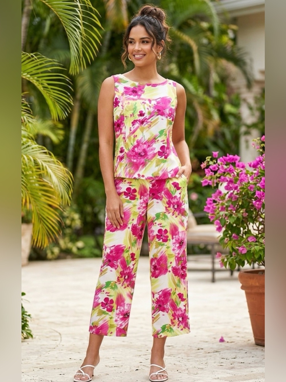 R&K Originals Floral
Sleeveless Top and Pants Set
Size 12